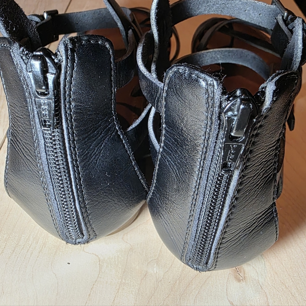 American Eagle Outfitters Black Strappy Gladiator Sandals - Picture 6 of 7